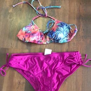 ONEILL bathing suit set!